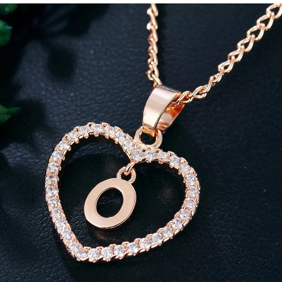 Jewelry - Golden Letter O Love Heart CrystalPendant Necklace